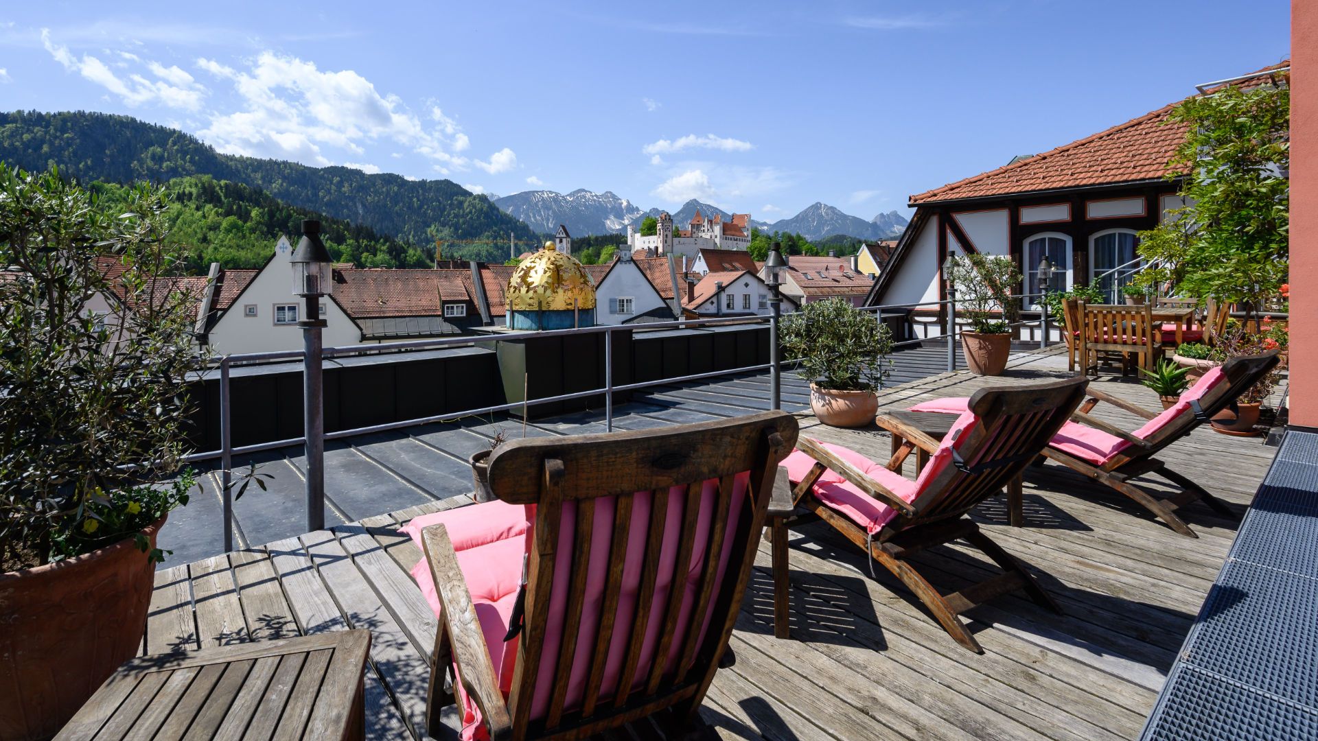 Roof terrace with a view of the High Castle